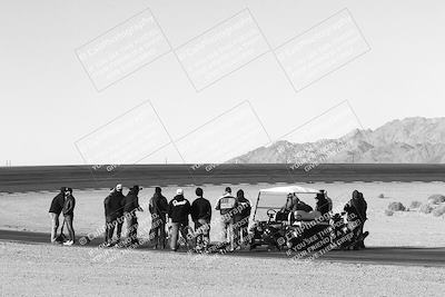 media/Jan-09-2025-Racers Edge (Thu) [[9e316ffd38]]/1-Around the Pits-Track Walk/